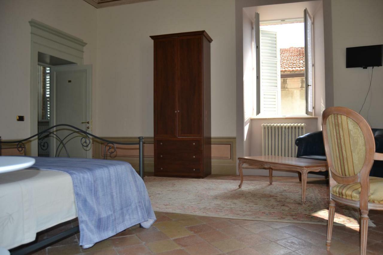 Hotel Palazzo Roberti Monte San Giusto Exterior foto